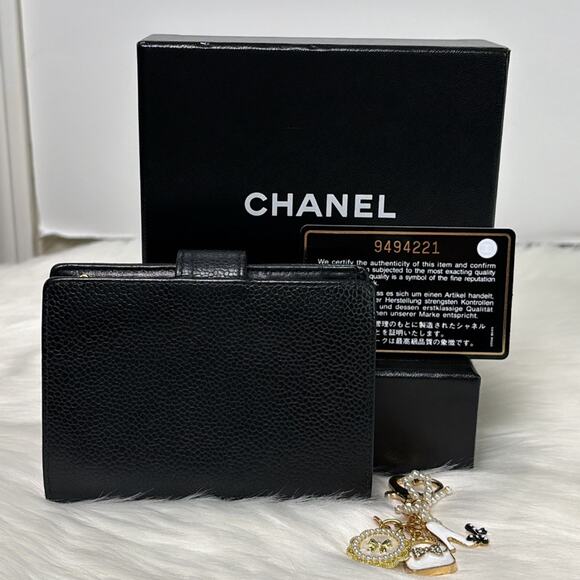 Authentic CHANEL Vintage Caviar Skin CC Logo Bifold Wallet Purse Black Box - Picture 2 of 14